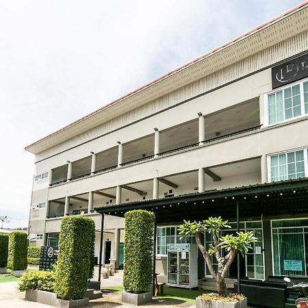 Oyo 75305 T Park Pak Chong Hotel Mu Si Buitenkant foto